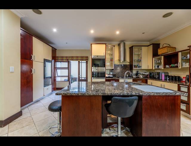 5 BEDROOM HOUSE FOR SALE IN BROADACRES